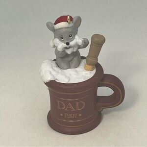 Vintage Hallmark Ornament Dad 1997 Mouse Shaving